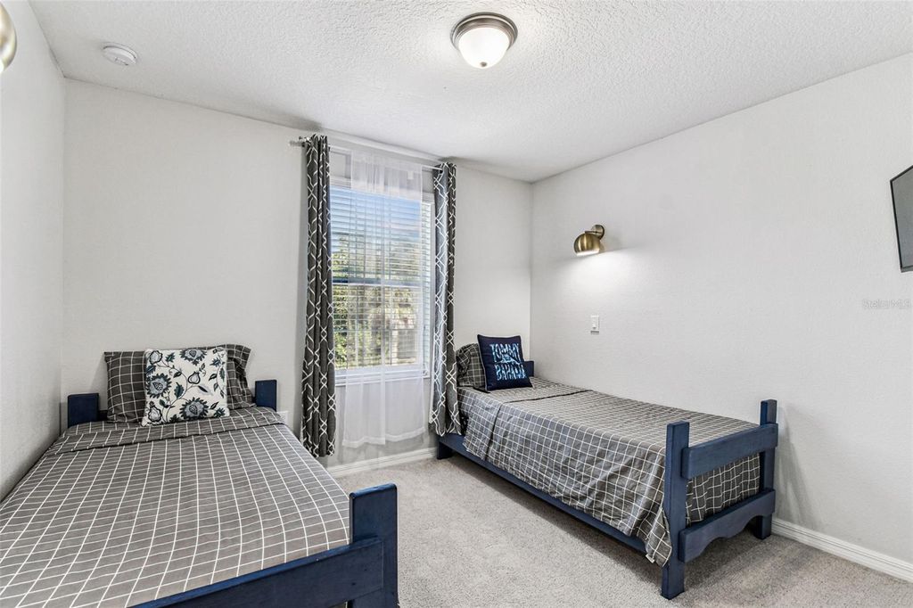 Image 40 of property listing at 2601 E LAKE AVENUE A, Tampa, FL 33610