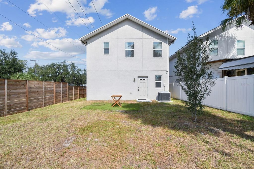 Image 42 of property listing at 2601 E LAKE AVENUE A, Tampa, FL 33610