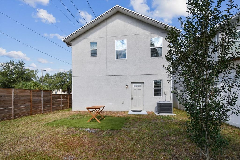 Image 46 of property listing at 2601 E LAKE AVENUE A, Tampa, FL 33610