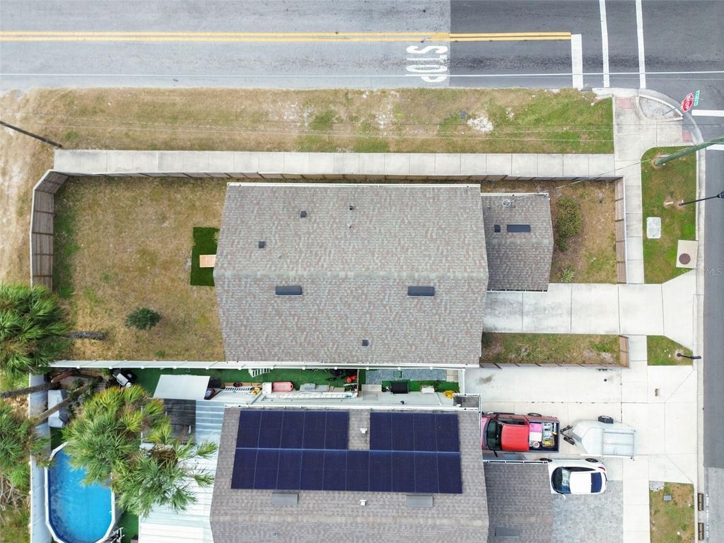 Image 52 of property listing at 2601 E LAKE AVENUE A, Tampa, FL 33610