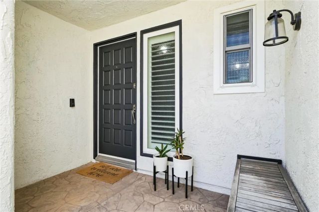 1409 Arch Lane, Huntington Beach, CA 92648