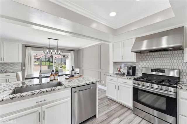 1409 Arch Lane, Huntington Beach, CA 92648