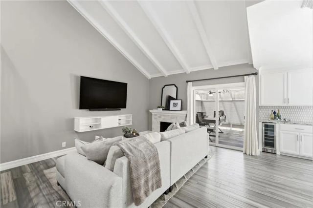 1409 Arch Lane, Huntington Beach, CA 92648