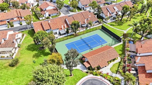 1409 Arch Lane, Huntington Beach, CA 92648