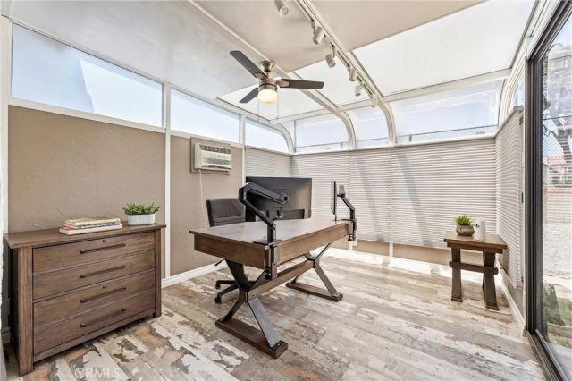 1409 Arch Lane, Huntington Beach, CA 92648