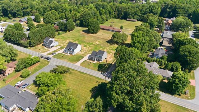 863 Sedge Garden Road, Kernersville, NC 27284