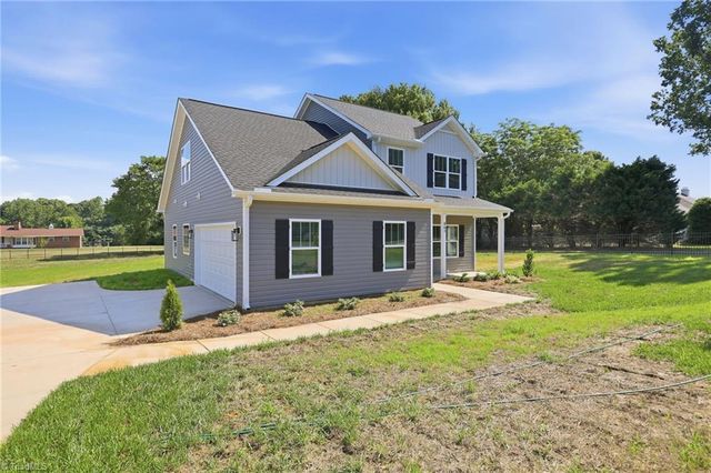 863 Sedge Garden Road, Kernersville, NC 27284
