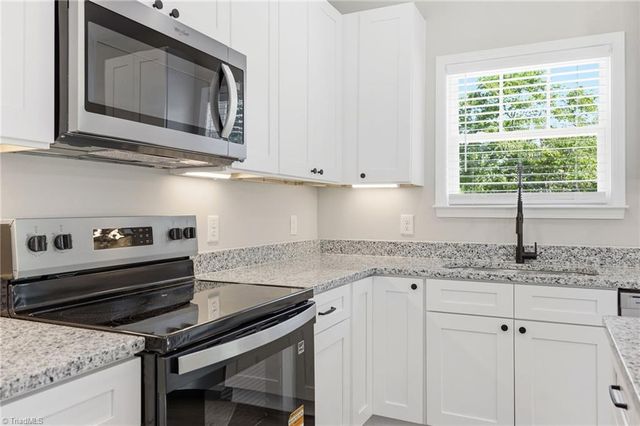 863 Sedge Garden Road, Kernersville, NC 27284