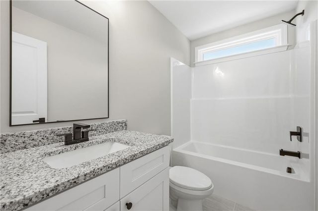 863 Sedge Garden Road, Kernersville, NC 27284