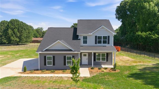 863 Sedge Garden Road, Kernersville, NC 27284
