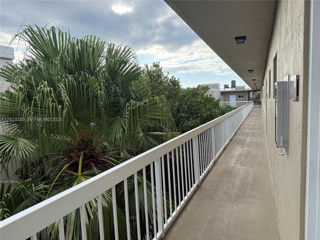 7720 Camino Real E407, Miami, FL 33143