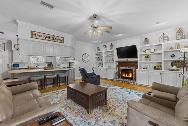 624 Eatonville Rd., Hattiesburg, MS 39401