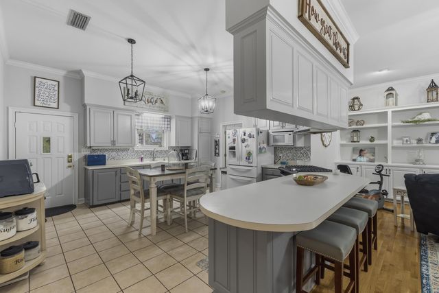 624 Eatonville Rd., Hattiesburg, MS 39401