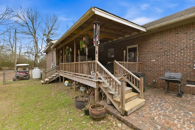 624 Eatonville Rd., Hattiesburg, MS 39401