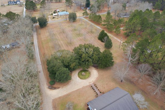 624 Eatonville Rd., Hattiesburg, MS 39401