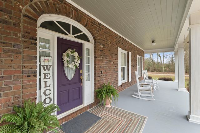 624 Eatonville Rd., Hattiesburg, MS 39401