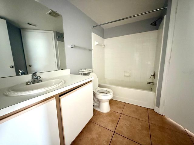 2210 GRAND CAYMAN COURT 1725, Kissimmee, FL 34741