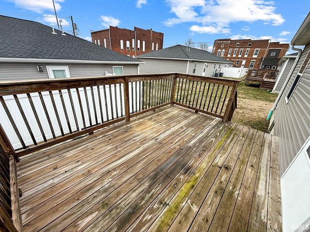 204 W Franklin Lane, Fort Branch, IN 47648