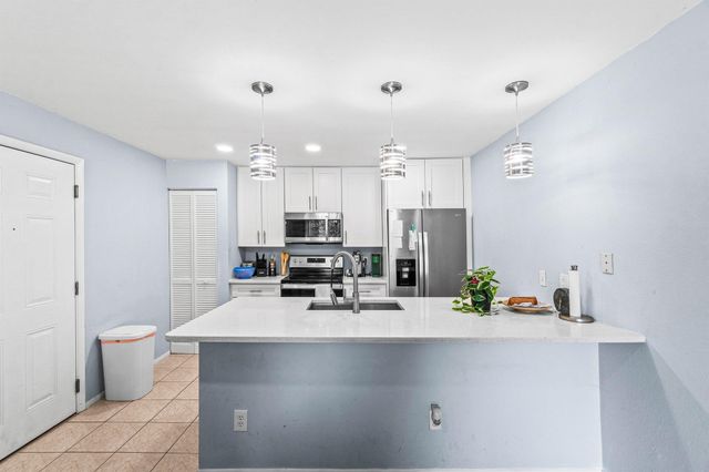 1885 Palm Cove Boulevard 10-207, Delray Beach, FL 33445