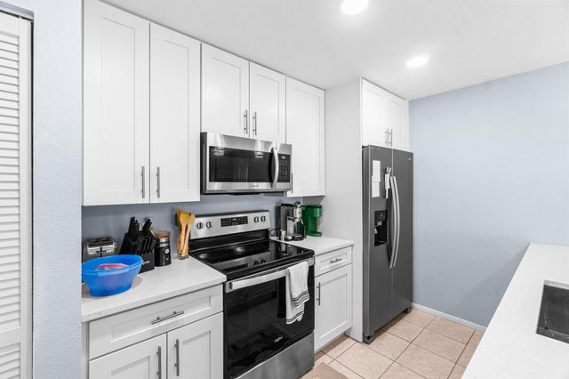 1885 Palm Cove Boulevard 10-207, Delray Beach, FL 33445