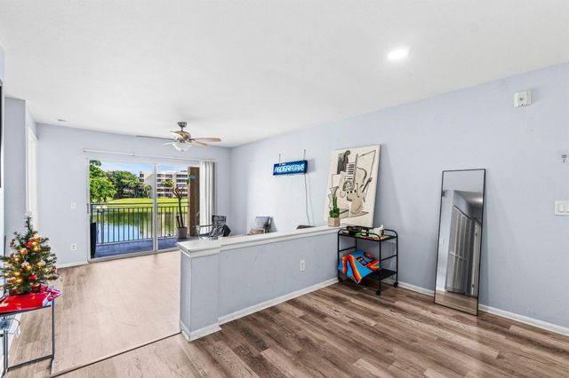 1885 Palm Cove Boulevard 10-207, Delray Beach, FL 33445