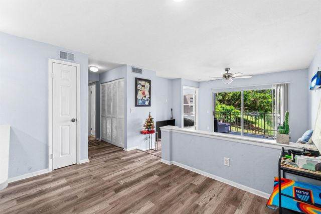 1885 Palm Cove Boulevard 10-207, Delray Beach, FL 33445