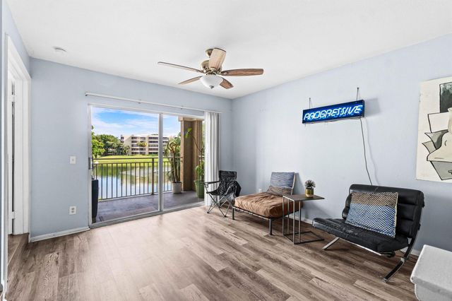 1885 Palm Cove Boulevard 10-207, Delray Beach, FL 33445