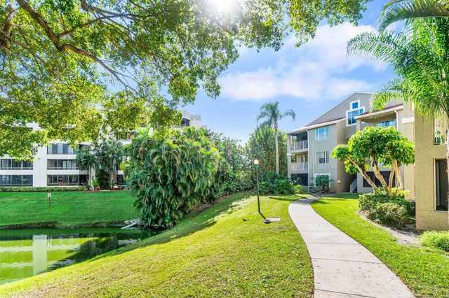 1885 Palm Cove Boulevard 10-207, Delray Beach, FL 33445