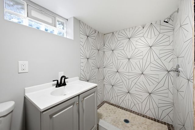 165 Demorest Avenue, Columbus, OH 43204