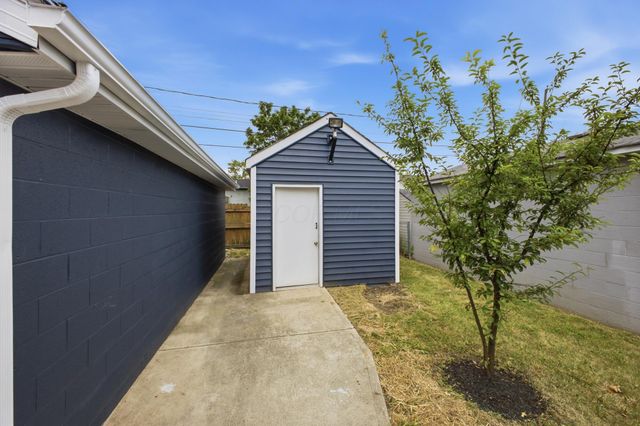 165 Demorest Avenue, Columbus, OH 43204
