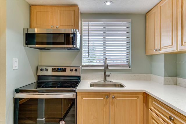 4242 HERON WAY B323, Bradenton, FL 34205