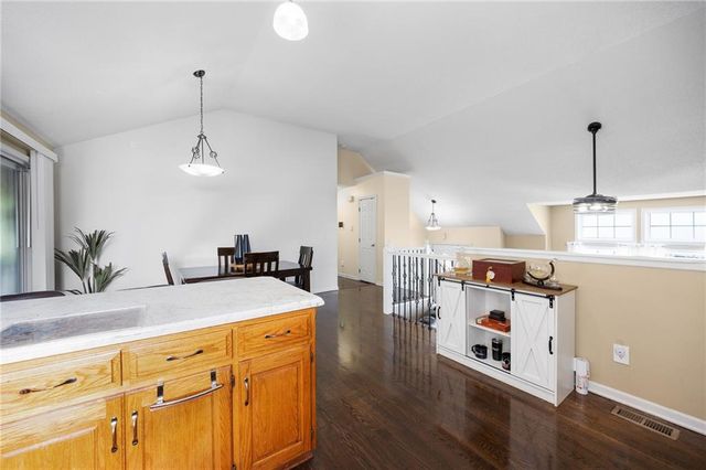 20490 W 219th Terrace, Spring Hill, KS 66083