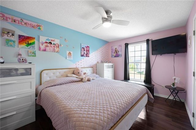 20490 W 219th Terrace, Spring Hill, KS 66083