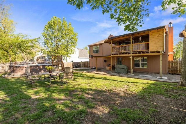20490 W 219th Terrace, Spring Hill, KS 66083