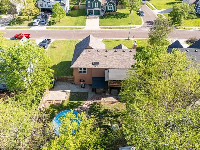 20490 W 219th Terrace, Spring Hill, KS 66083