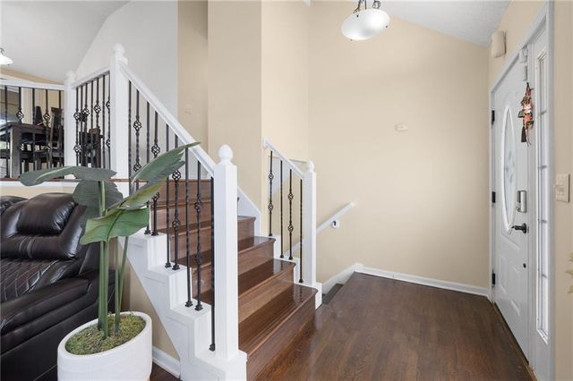 20490 W 219th Terrace, Spring Hill, KS 66083