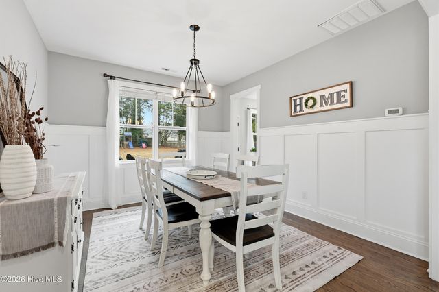 38 Pin Oak Court, Hampstead, NC 28443