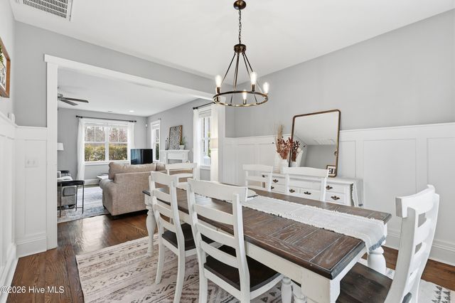 38 Pin Oak Court, Hampstead, NC 28443