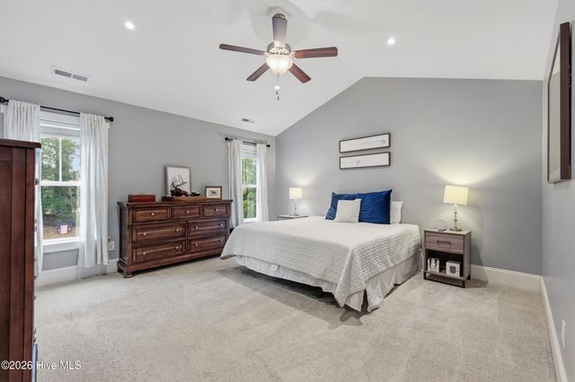 38 Pin Oak Court, Hampstead, NC 28443