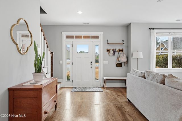 38 Pin Oak Court, Hampstead, NC 28443