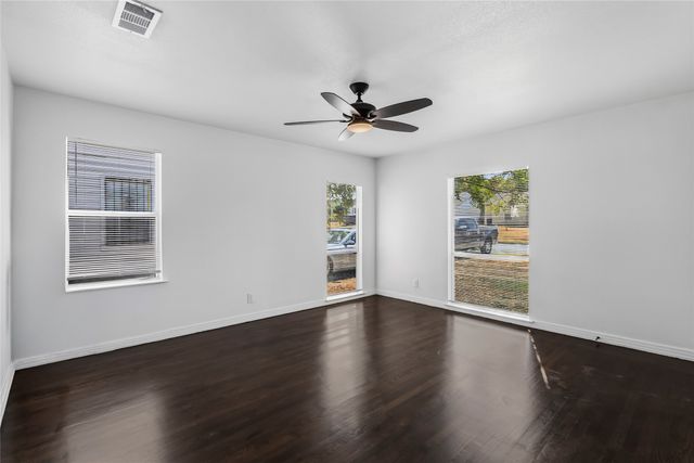 3222 Nebraska Avenue, Dallas, TX 75216