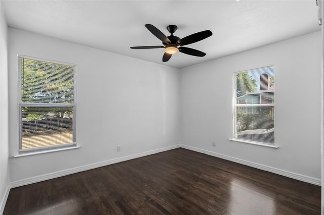 3222 Nebraska Avenue, Dallas, TX 75216