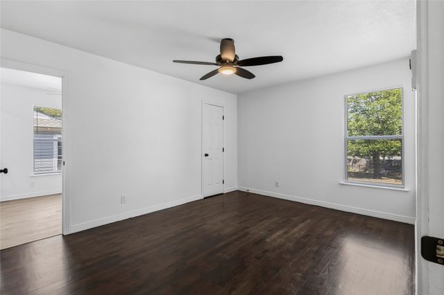 3222 Nebraska Avenue, Dallas, TX 75216