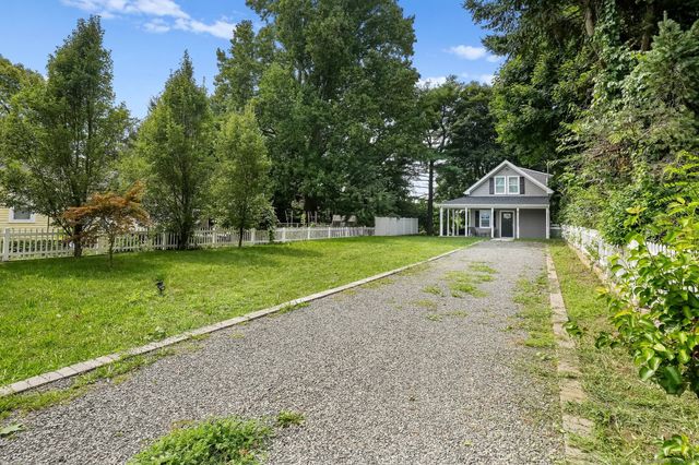 75 Hemlock Street, Bridgeport, CT 06605