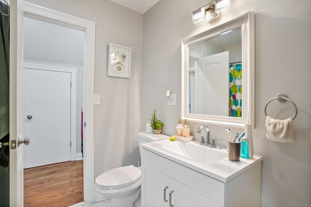 75 Hemlock Street, Bridgeport, CT 06605