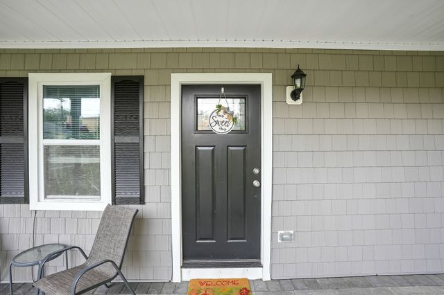 75 Hemlock Street, Bridgeport, CT 06605