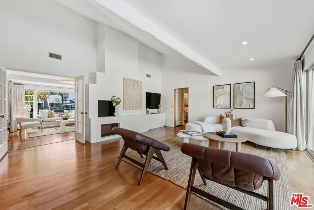 4001 Alcove Avenue, Studio City (los Angeles), CA 91604