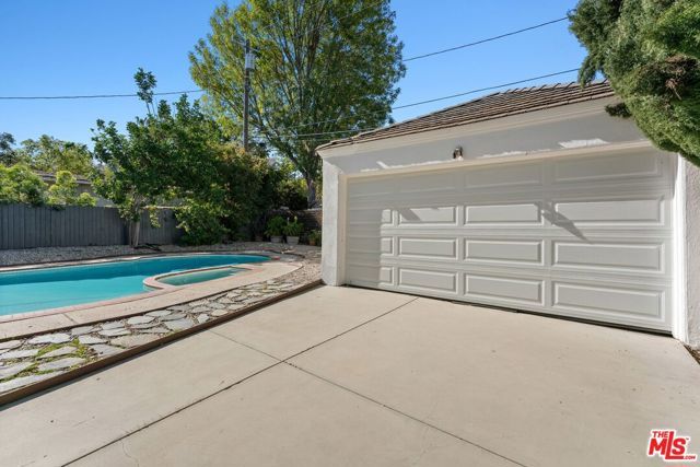 4001 Alcove Avenue, Studio City (los Angeles), CA 91604