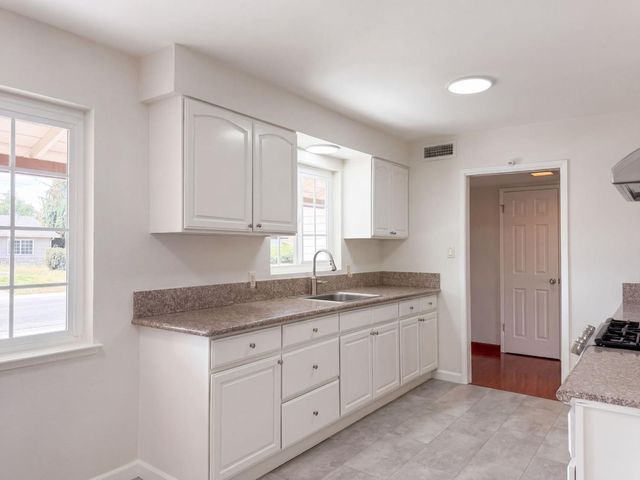 1801 60th Ave, Sacramento, CA 95822
