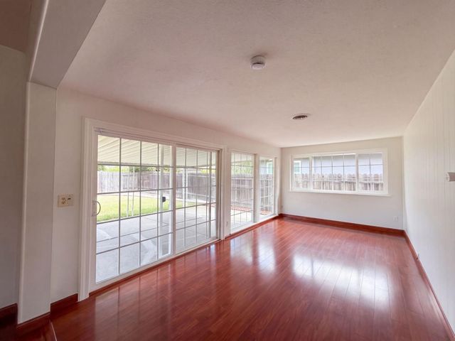 1801 60th Ave, Sacramento, CA 95822